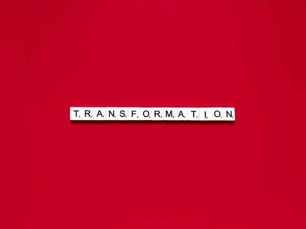 How Are AI-Powered Bionic Limbs Transforming Prosthetics?